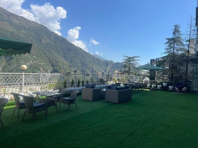 Public Area, Goroomgo Gandhi's Paradise Dharamshala, Kangra