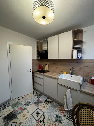 Kitchen 2, Paris: Messe-, Business-, Ferienwohnung, Mettmann