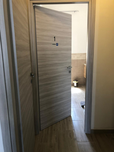 Bathroom 5, Domus Alice, Cagliari