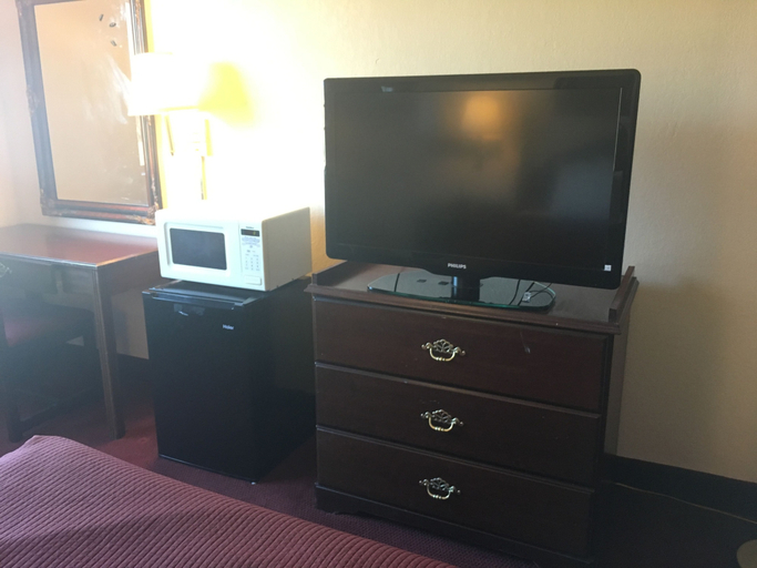 Others 4, Derby Inn & Suites, Jessamine