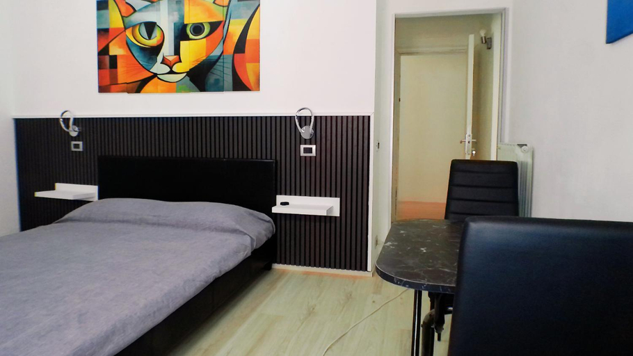Others 2, Soverato Sweet Home Picasso, Catanzaro