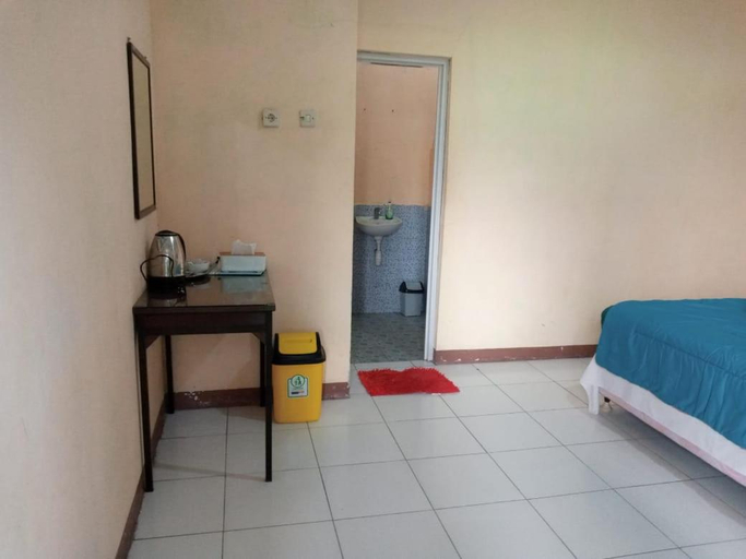 Bedroom 2, Sao Ria Wisata Lodge, Ende