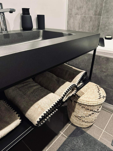 Bathroom 2, L'Entre 2 - Suite Wellness, Liège