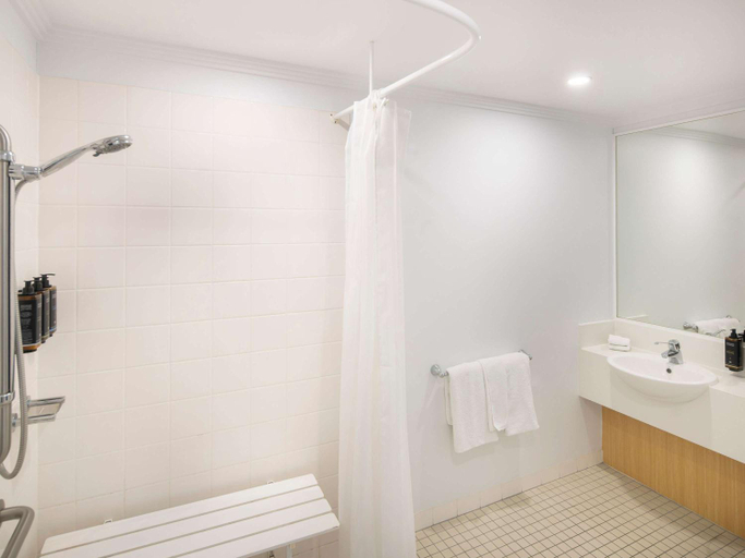 Bathroom 8