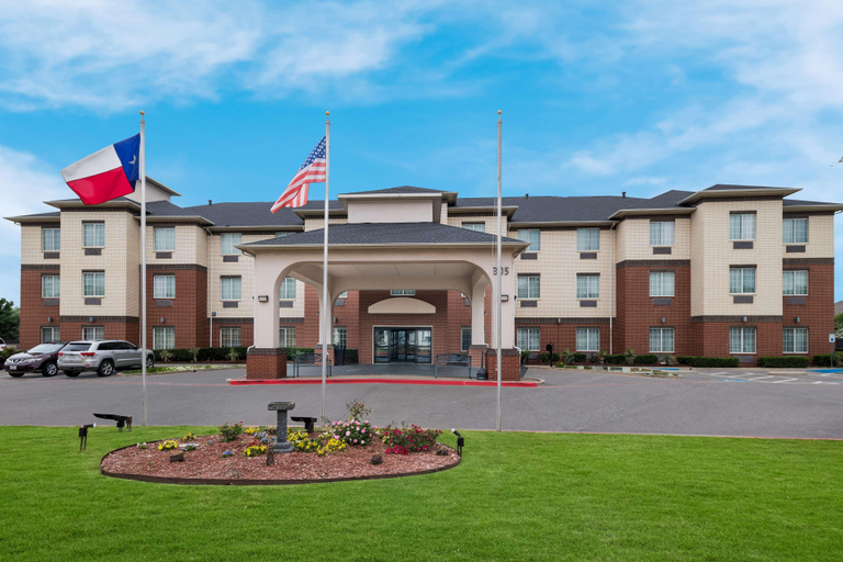 Exterior & Views 2, Best Western Plus Lake Dallas Inn & Suites, Denton