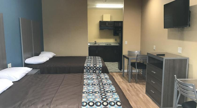 Bedroom 18