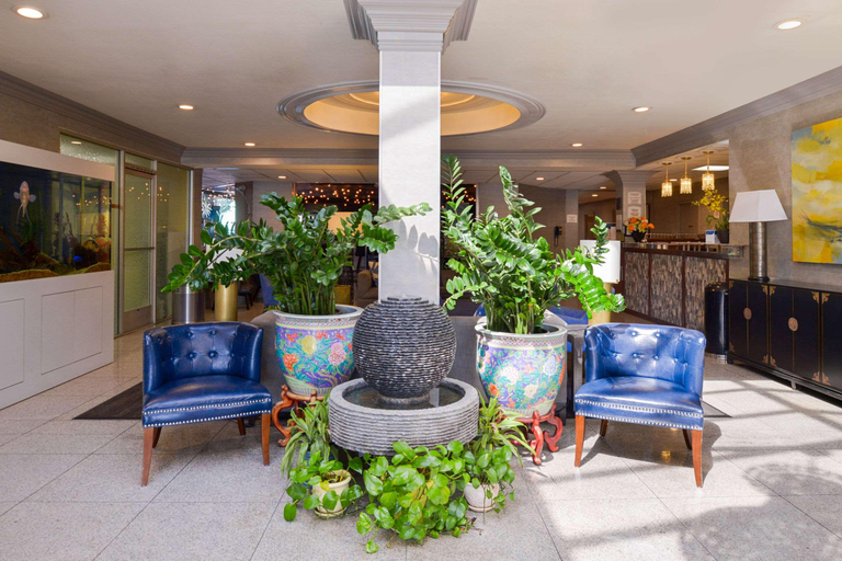 Public Area 2, Quality Inn & Suites Montebello, Los Angeles