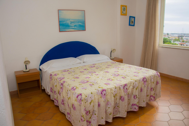 Bedroom 3, Villa Mena, Napoli
