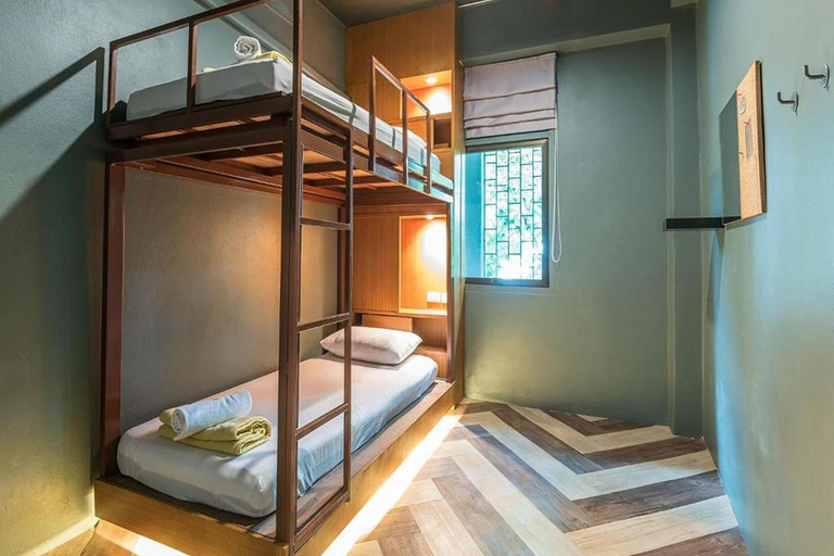 Bedroom 25