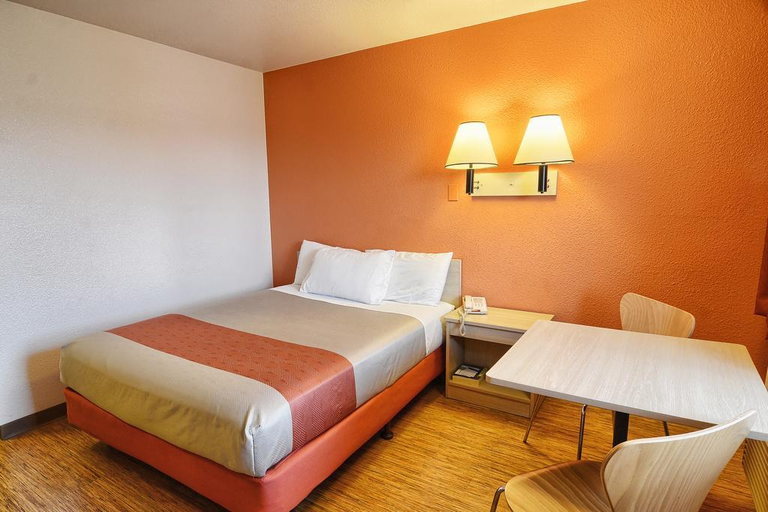 Bedroom 3, Motel 6 Coeur D Alene, Kootenai