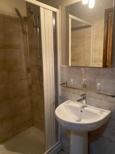 Bathroom 5, Palazzo Oliveto, Florence
