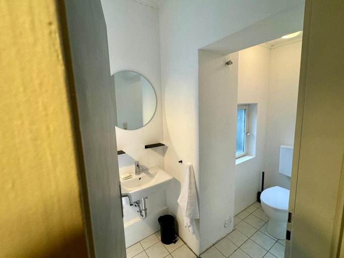 Bathroom 3, Leopold's Apartments mit Garten und Vesteblick Mitten in Coburg, Coburg
