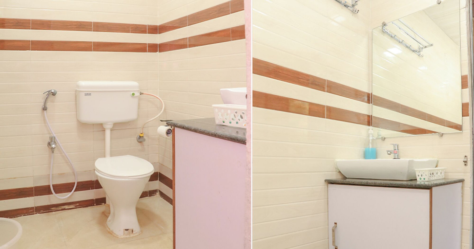 Bathroom 4, Sandy's Kinjal Farm & Tents Maharashtra, Raigarh