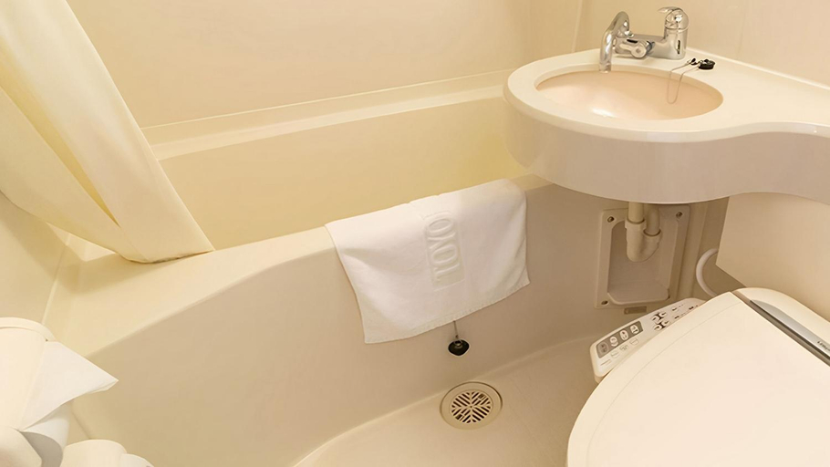 Bathroom 3, Toyoko Inn Tokyo Nihombashi Bakurocho, Chūō