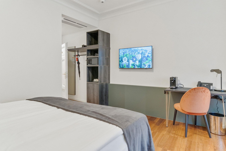 Bedroom 15