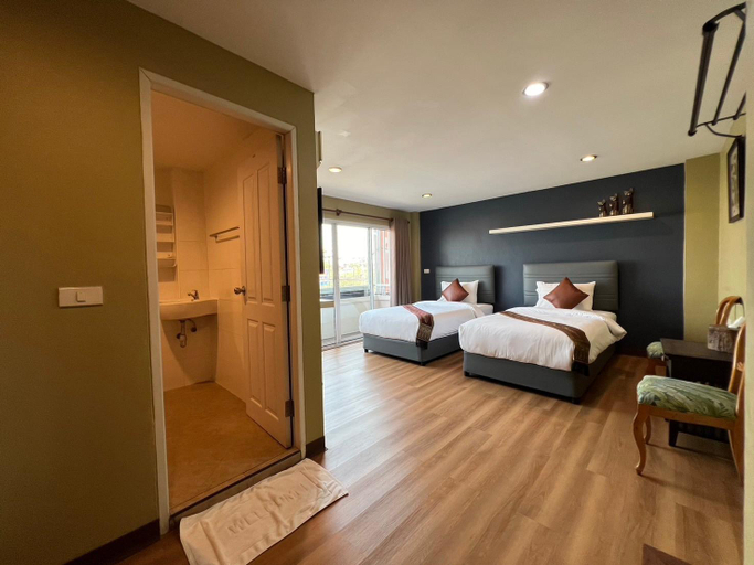 Bedroom 6