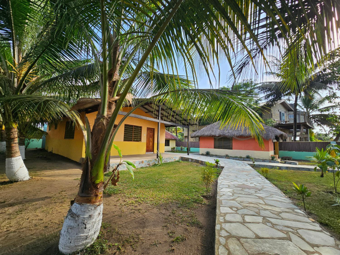 Exterior view 2, Uzoma's Lodge, Ahanta West