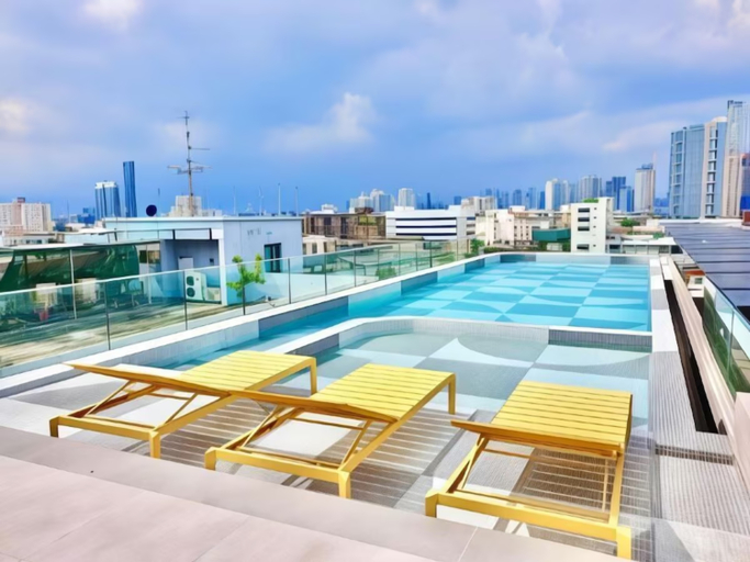 Sport & Beauty 2, The Quarter Onnut by UHG, Phra Khanong