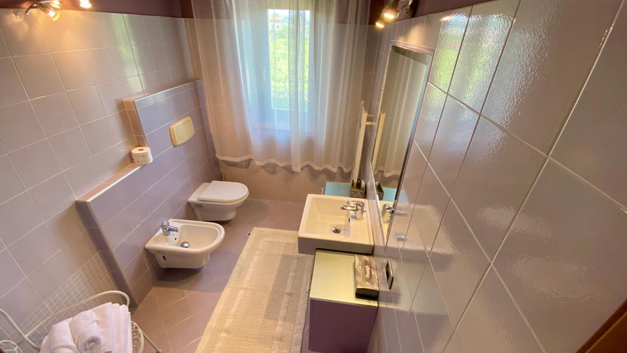 Others 5, B&B Civico 61, Verona