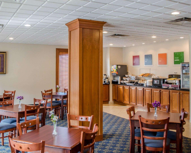 Food & Drinks 5, Comfort Suites At Eglin Air Force Base, Okaloosa