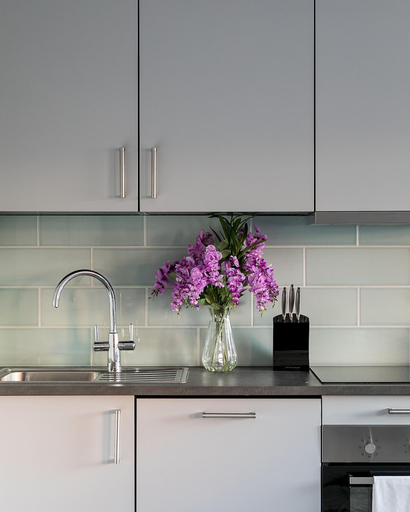 Others 5, Stylish Modern 2-bedroom Apartment on Cromwell, London