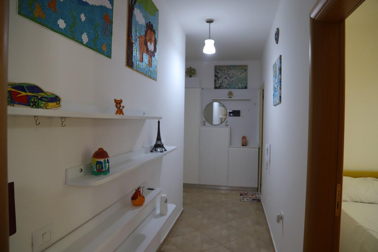 Others 3, Esi Home, Vlorës