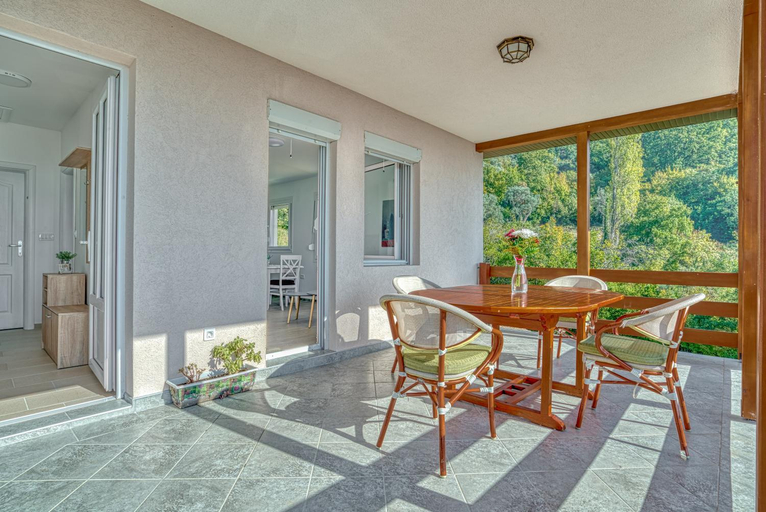 Facilities 3, Two Bedroom House with Sea View MAJ