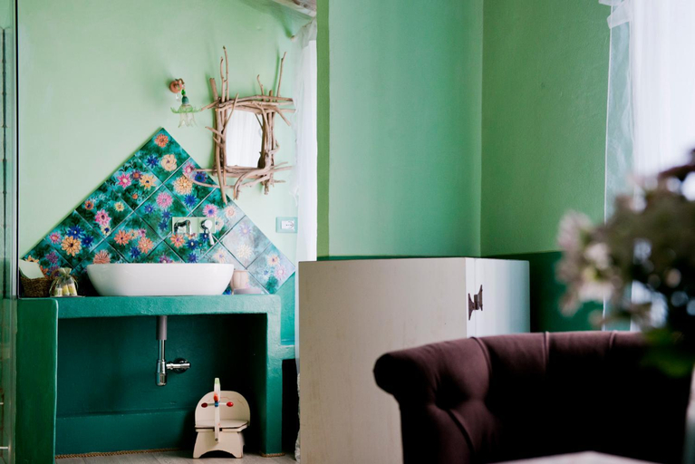 Bathroom 2, Tenuta Le Tre Virtu, Florence