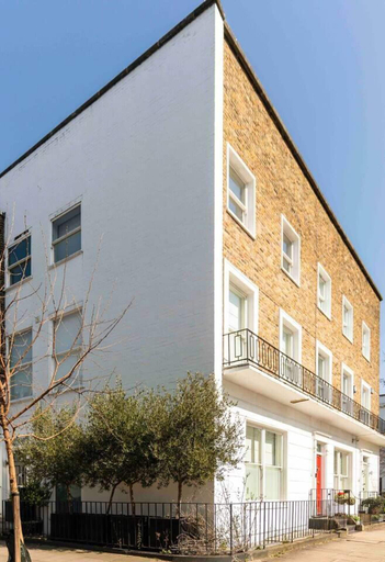 Exterior & Views 2, Spacious & Modern 3brs House in Central London, London