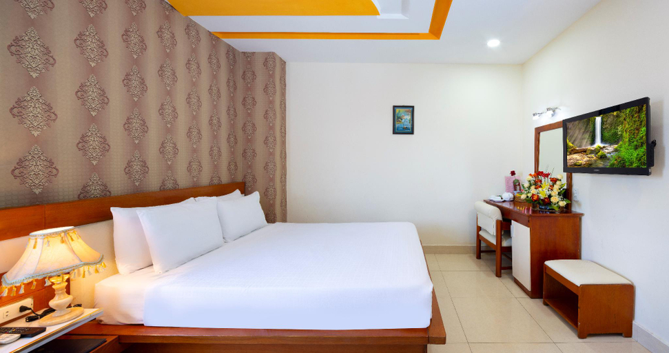 Bedroom 8