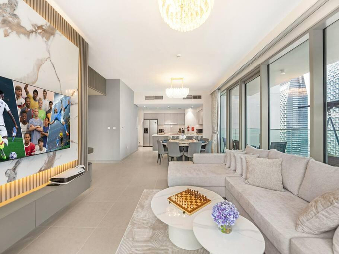 Others 5, Incredible View - Fountain show - 4BR - PS5 and Games, Dubai