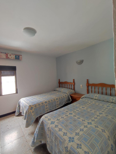 Others 5, Pension Pradera, Albacete