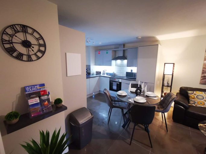 Others 5, Belfast Central 2 Bedroom Luxurious Modern Stay, Belfast