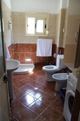 Others 4, Esi Home, Vlorës