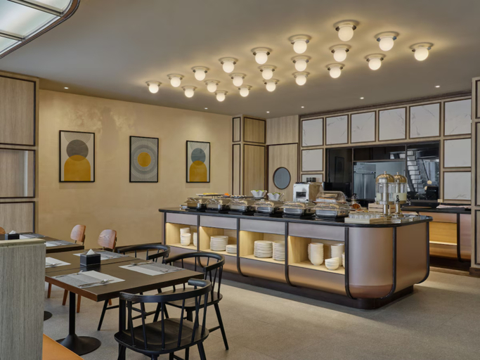 Food & Drinks 5, The Quarter Onnut by UHG, Phra Khanong