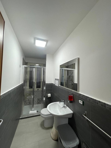 Bathroom 3, Profumi di Sicilia, Palermo