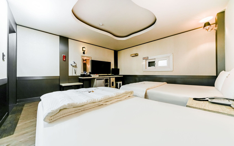 Bedroom 4, Daegu Beomeo Midas Hotel, Buk