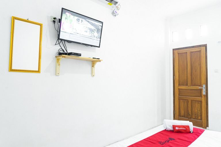 Bedroom 2, Formerly Reddoorz Syariah Jatisampurna Hospital, Bekasi