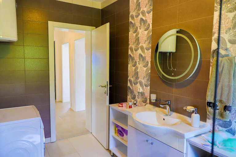 Bathroom 4, Villa Bubinka, Una-Sana