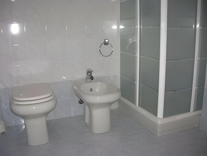 Bathroom 17