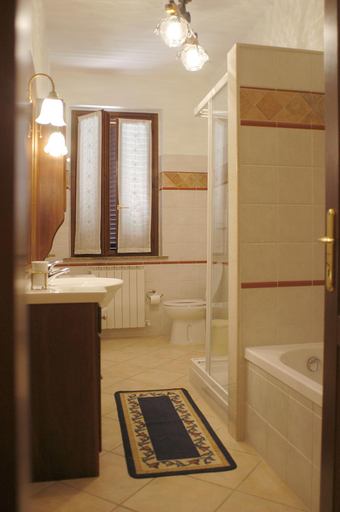 Bathroom, Poggio Bella Vista, Perugia