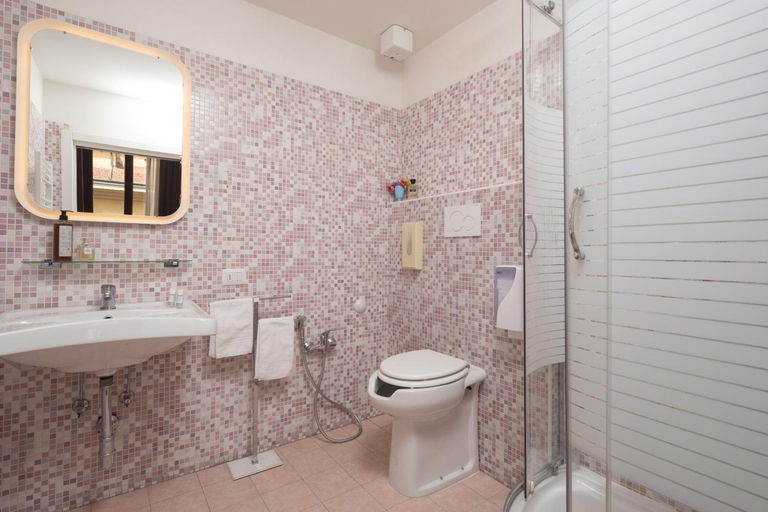 Bathroom 4, Hotel Joli, Florence