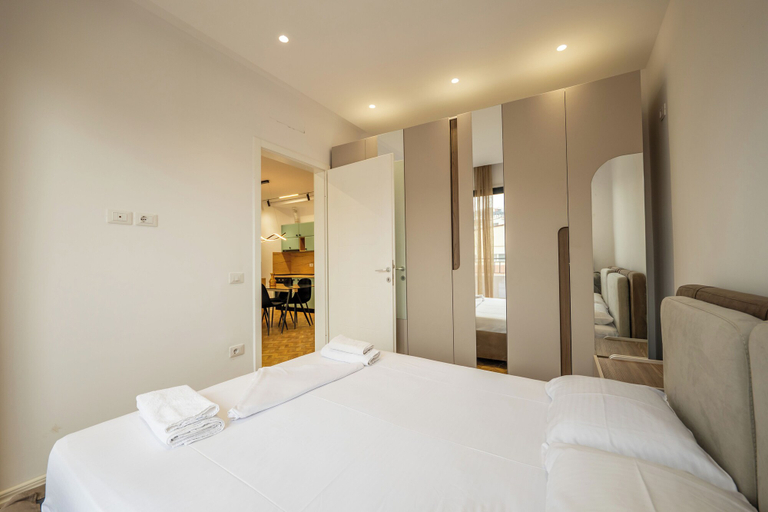 Others 4, Tirent Apartment-Modern 1-Bedroom Stay Near Liqeni i Thatë, Tirana