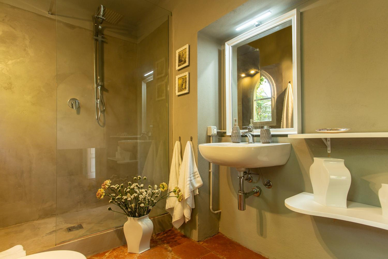 Bathroom 3, Villa Pedone, Lucca