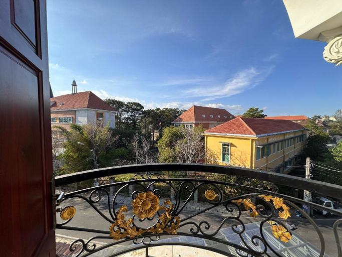 Others 5, Xuân Trường Dalat Central, Đà Lạt