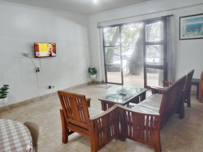 Dining Room 10