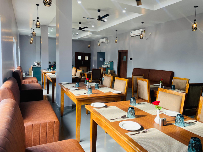 Food & Drinks 2, Hotel RKD Inn, Kamrup