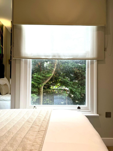 Others 3, NOX Richmond, London