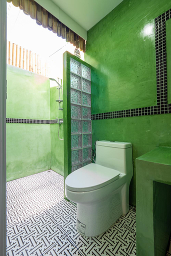 Bathroom 3, SkyHip Resort, Pattaya