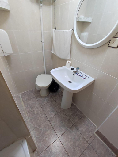 Others 3, Pension Pradera, Albacete